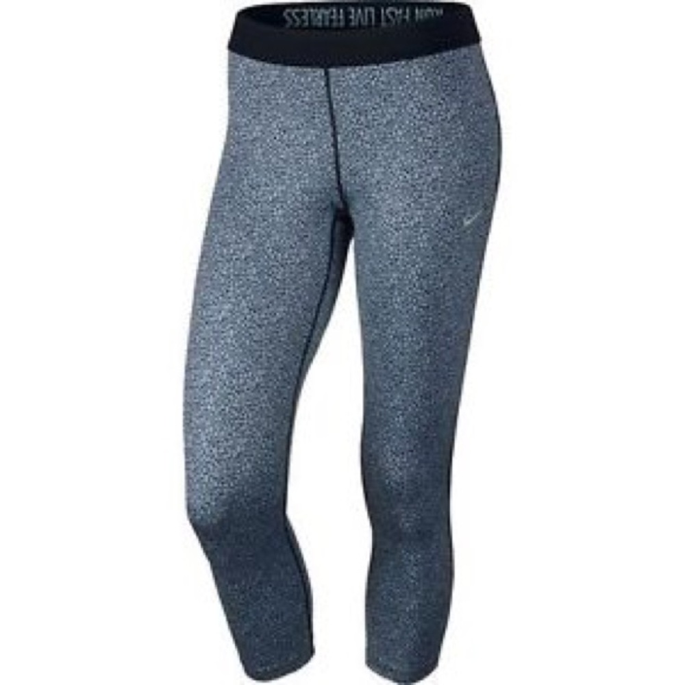 NWT Nike Relay Tight Fit Crop in Gray/Black